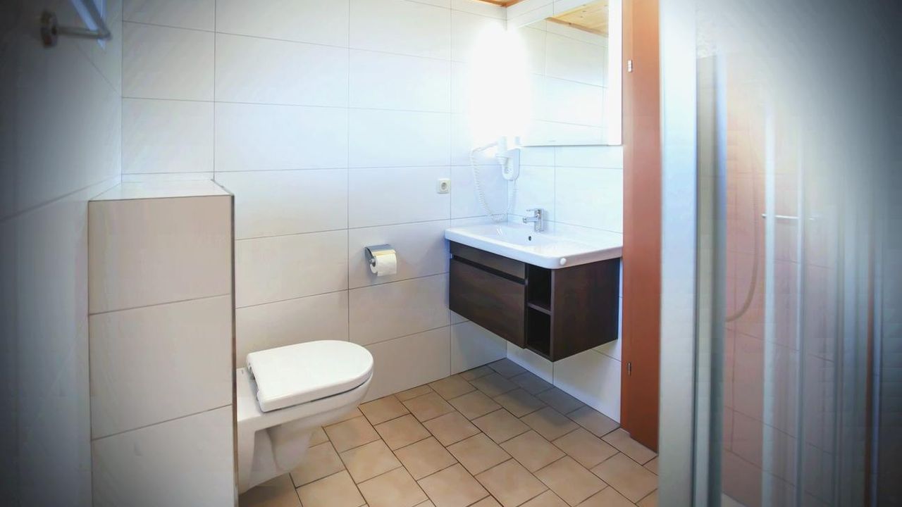 FW 8-11 I Dusche Wc FW 8-11 I Dusche Wc